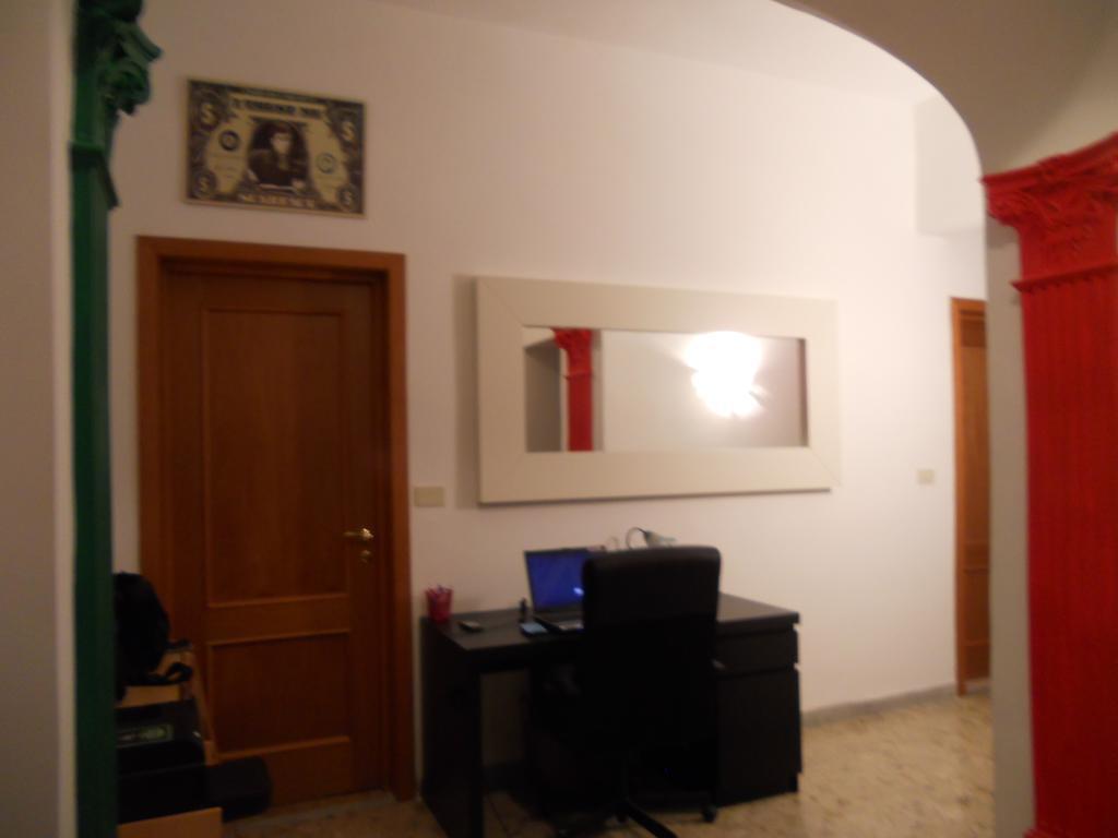 Aloha Rome 2 — Foto 2